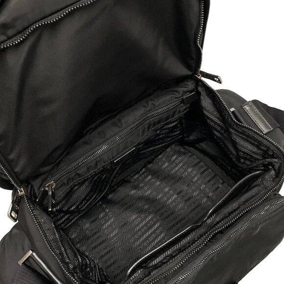 Auth PRADA - Black Leather Shoulder Bag - Picture 12 of 16